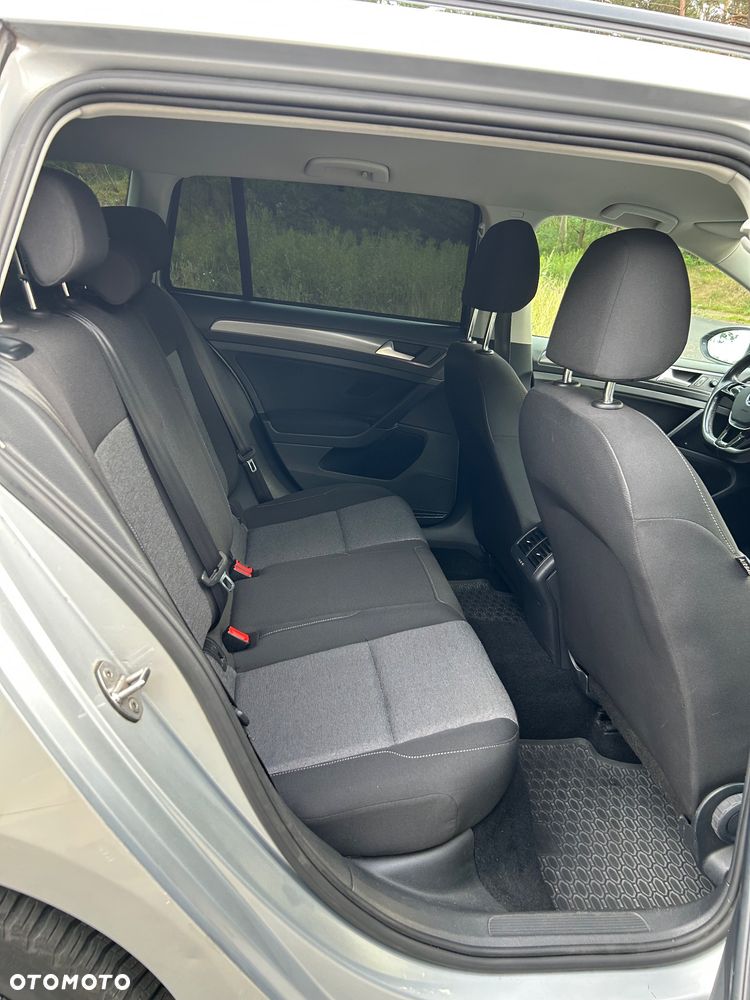 Volkswagen Golf 1.6 TDI BlueMotion Trendline - 14