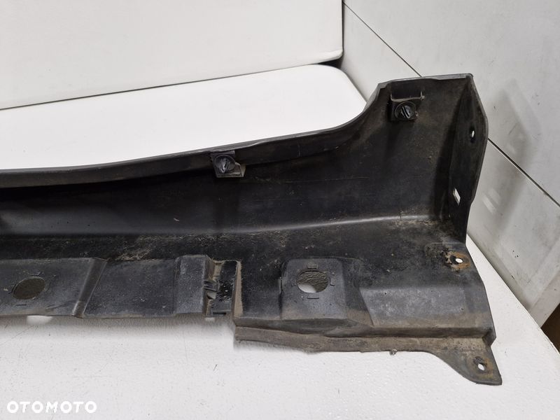 TOYOTA AVENSIS T27 LIFT T29 LISTWA NAKŁADKA PROGOWA PRAWA 75851-05050 1H2 - 13