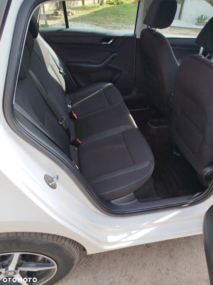 Skoda RAPID 1.6 TDI DPF Ambition - 7