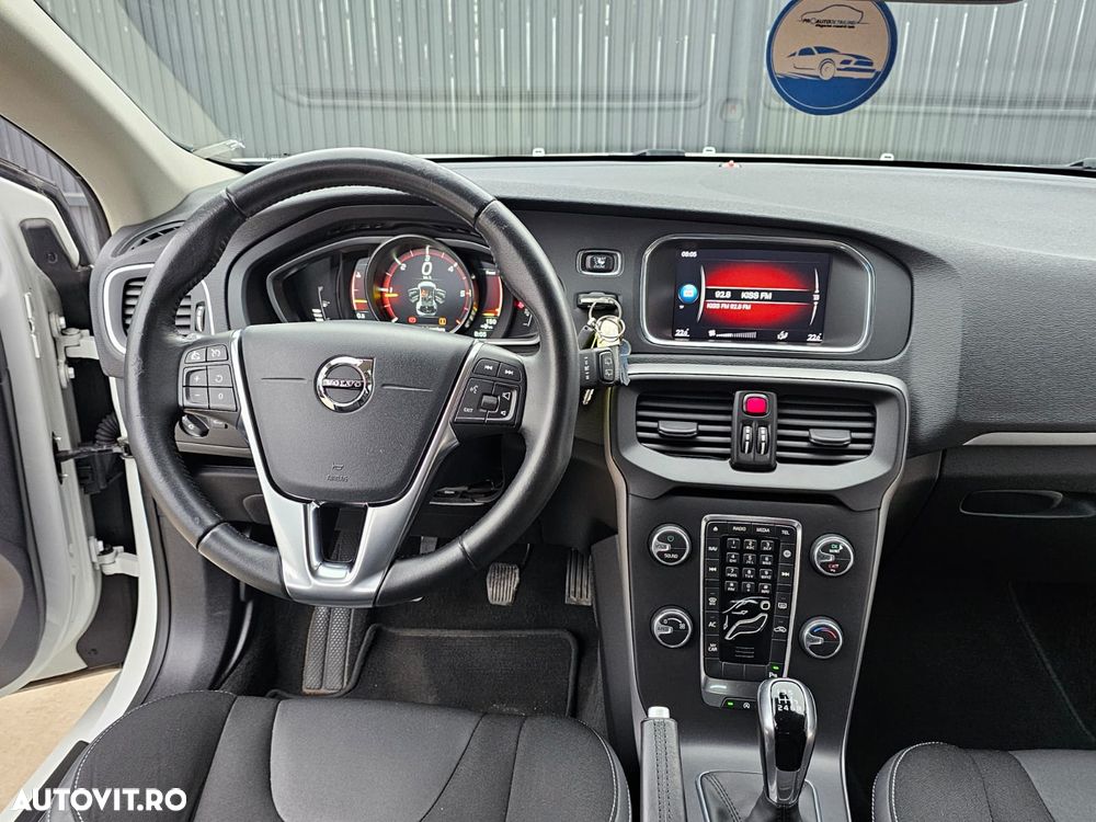 Volvo V40 D2 Geartronic Momentum - 14