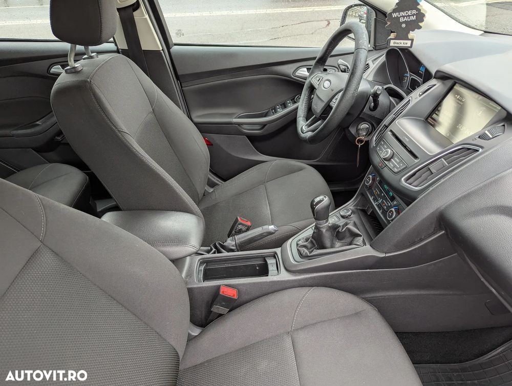 Ford Focus 1.0 EcoBoost Start Stop Trend - 24