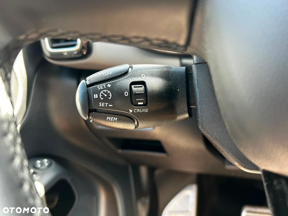 Citroën C5 Aircross 1.6 PureTech Shine EAT8 - 28