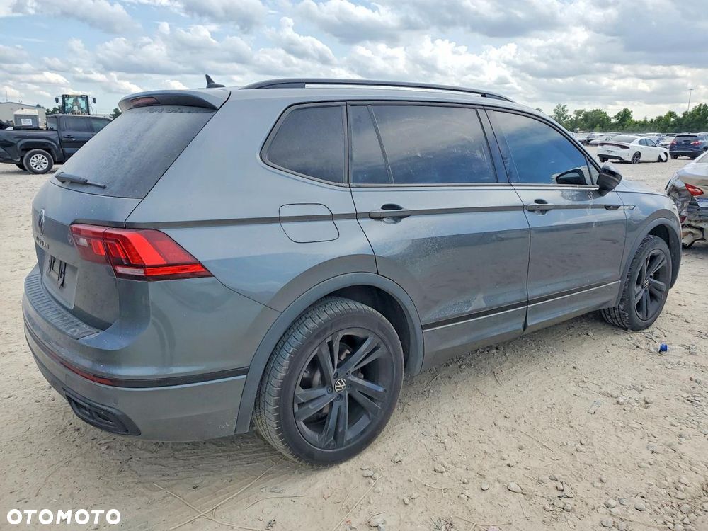 Volkswagen Tiguan - 2