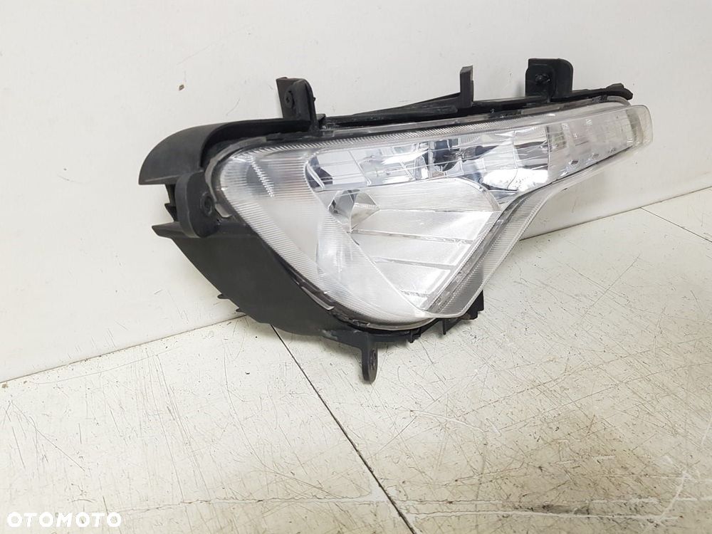 HALOGEN PRAWY PRAWA KIA SPORTAGE III 3 10-15 922023W200 92202-3W 922023W2 - 4