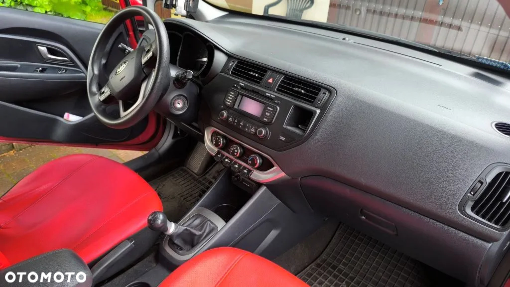 Kia Rio 1.2 M - 10