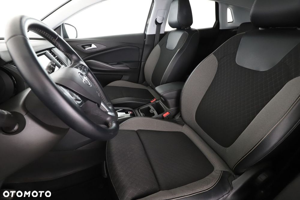 Opel Grandland X 1.2 T GPF Design Line S&S - 11