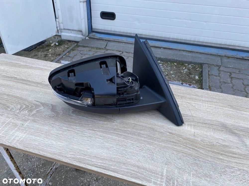 LUSTERKO PRAWE FORD KUGA MK3 11 PIN LV4B17682DE - 2