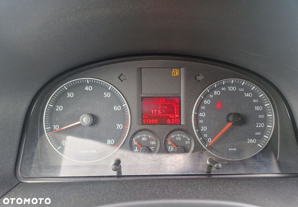 Volkswagen Caddy - 10