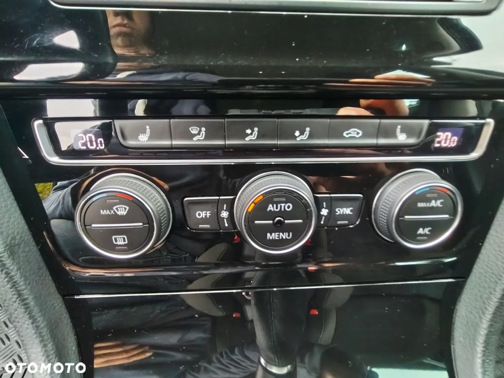 Volkswagen Golf 2.0 TDI BMT Highline - 18