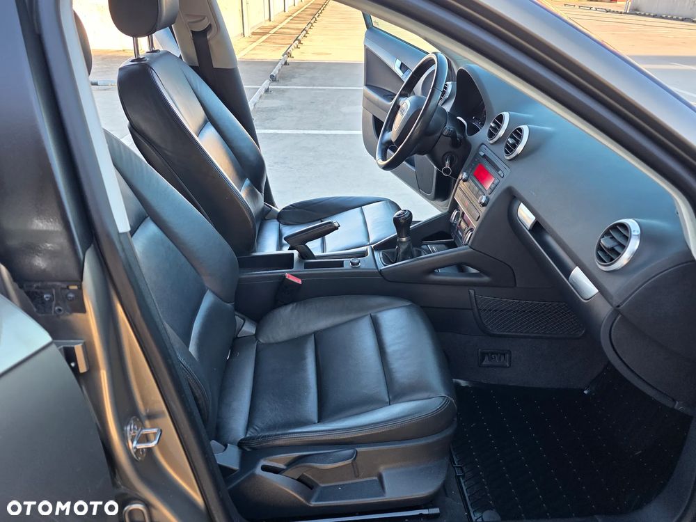 Audi A3 Sportback 1.6 S line Sportpaket (plus) - 19