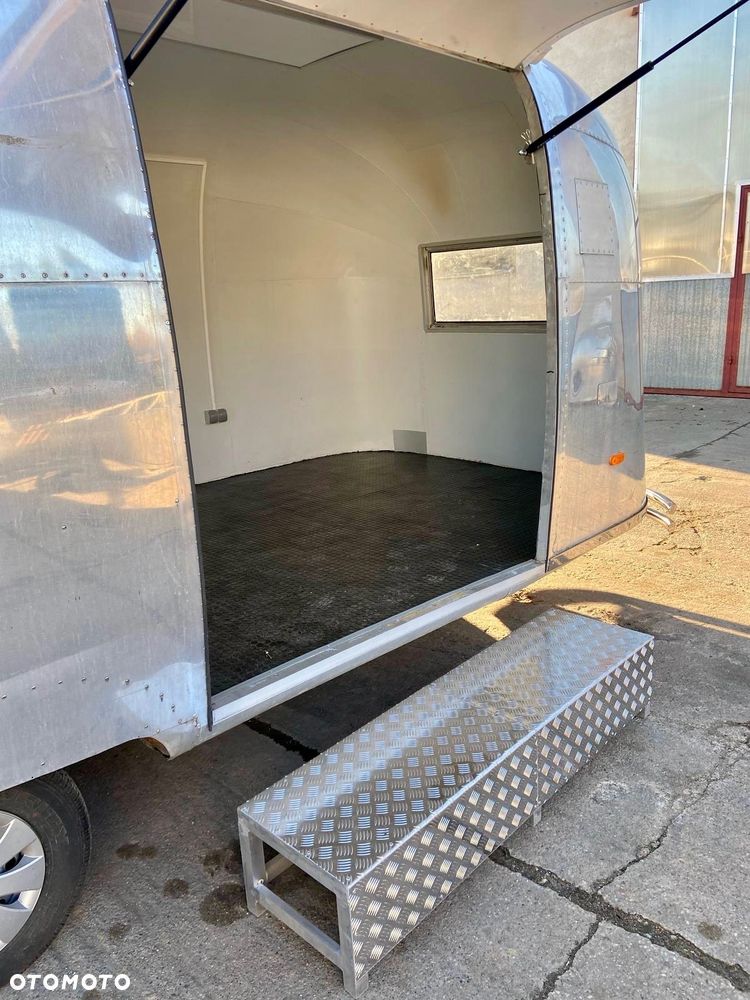 Airstream Ambasador Land Yacht - 6
