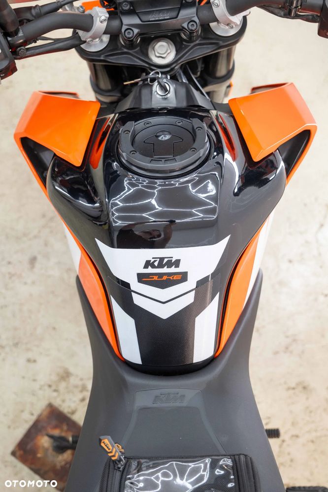 KTM Duke 125 - 23
