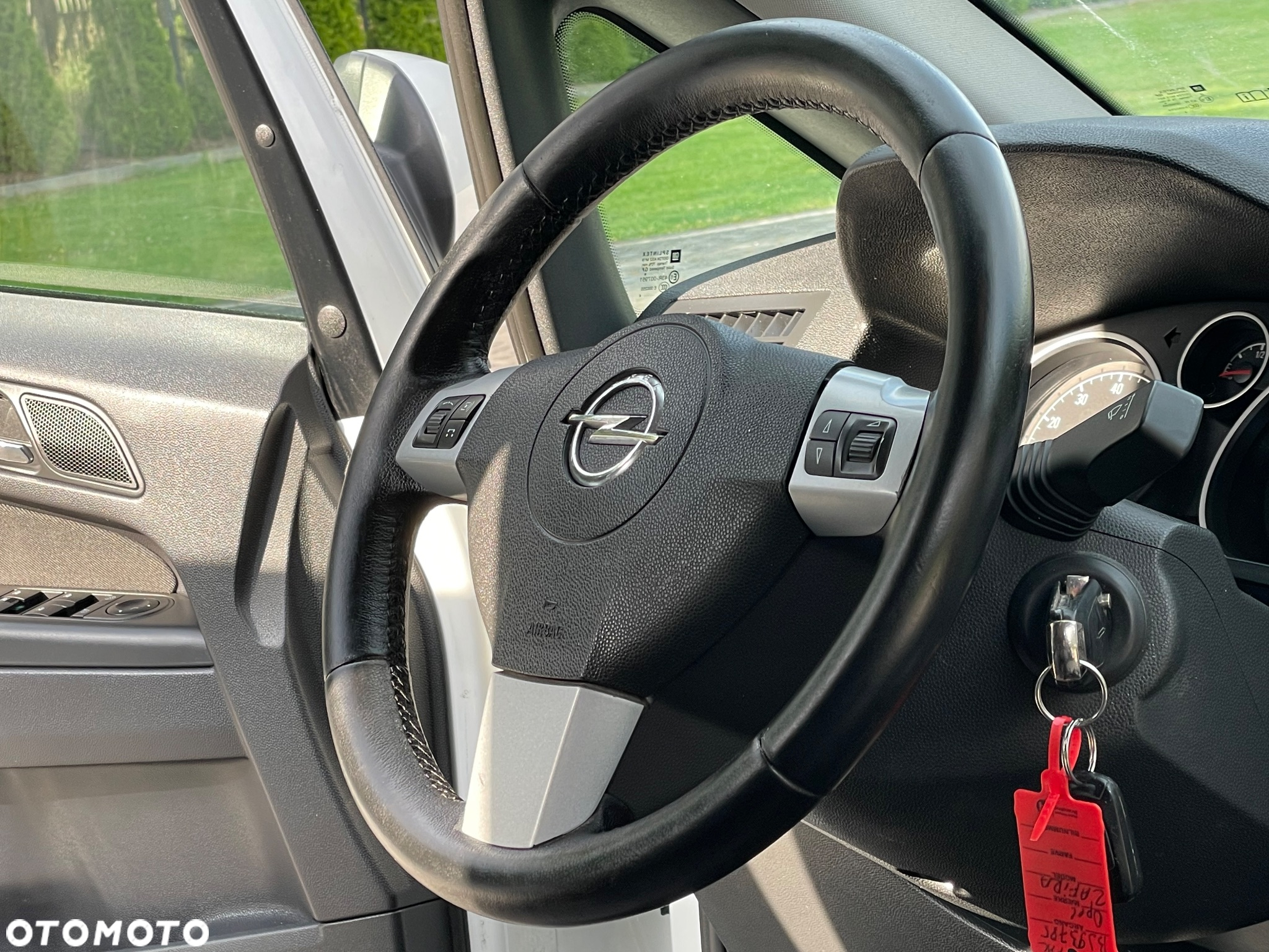 Opel Zafira 1.8 Innovation - 32