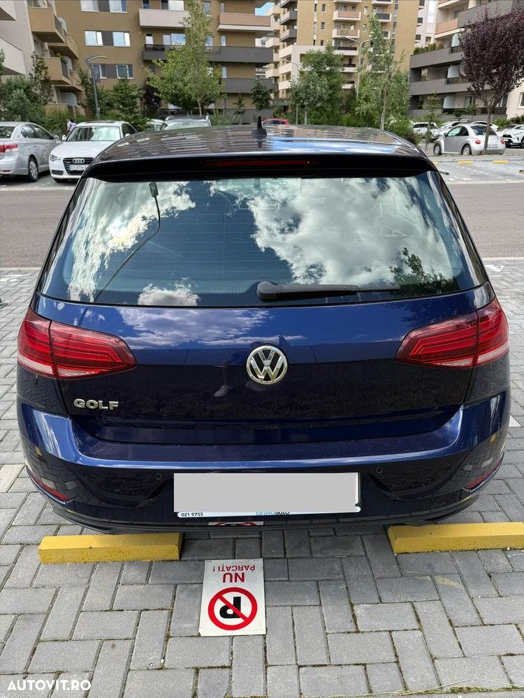 Volkswagen Golf - 16
