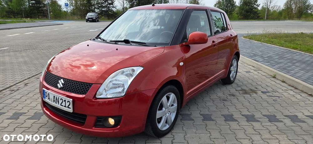 Suzuki Swift 1.3 Limited 25 - 23