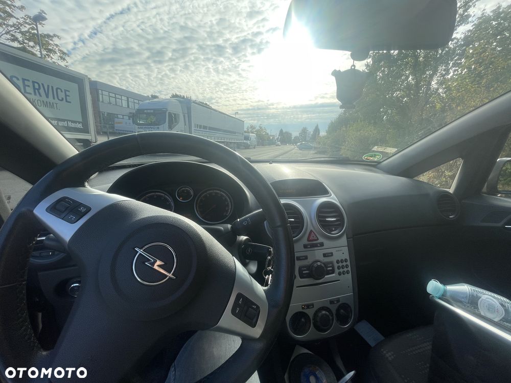 Opel Corsa - 6