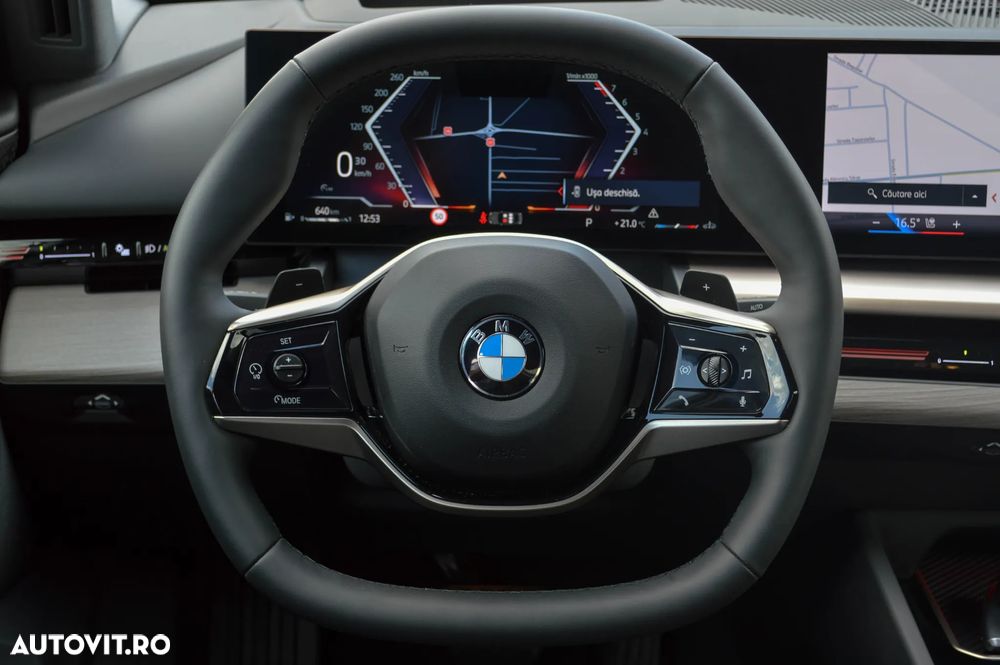 BMW Seria 5 520i AT MHEV - 37