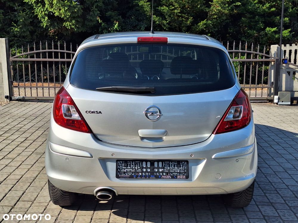 Opel Corsa 1.4 16V Energy - 8