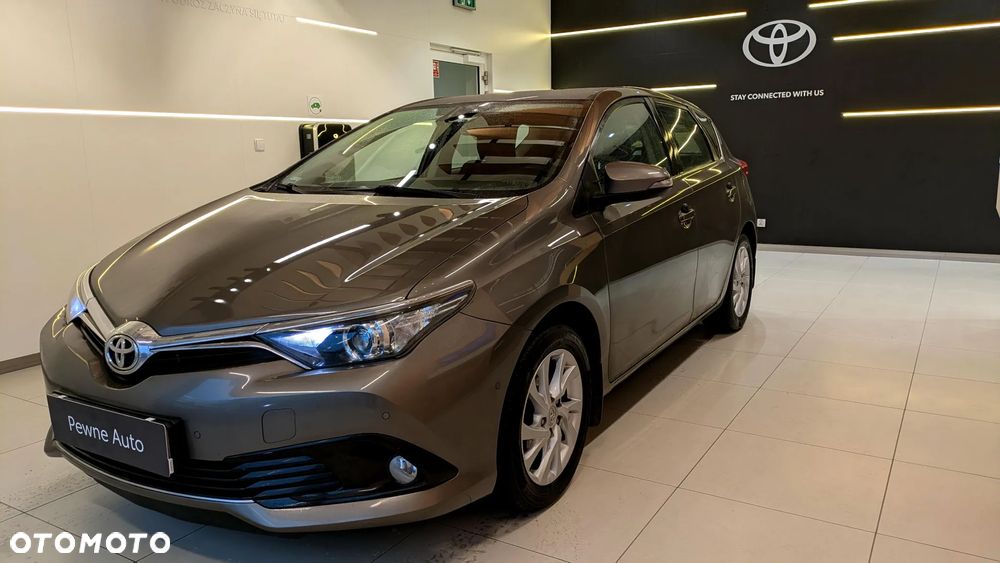 Toyota Auris 1.6 Premium - 2