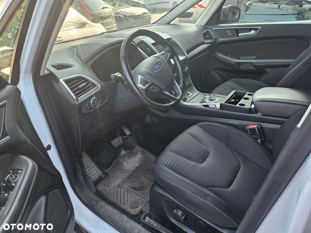 Ford S-Max - 16