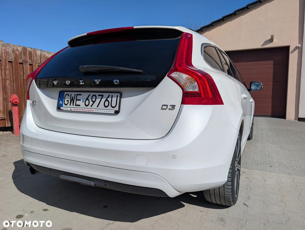 Volvo V60 D3 Geartronic Summum - 14