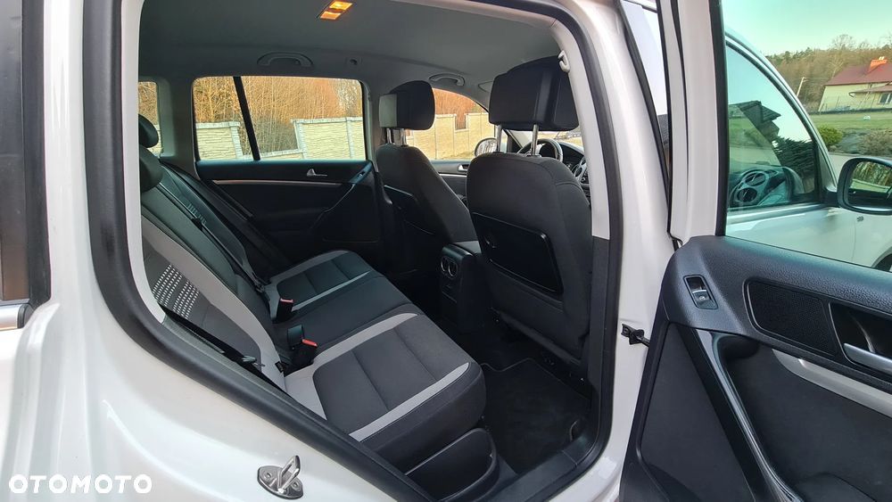 Volkswagen Tiguan 2.0 TDI Perfectline R-Style - 22