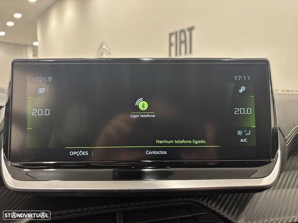 Peugeot 2008 1.2 PureTech GT EAT8 - 17