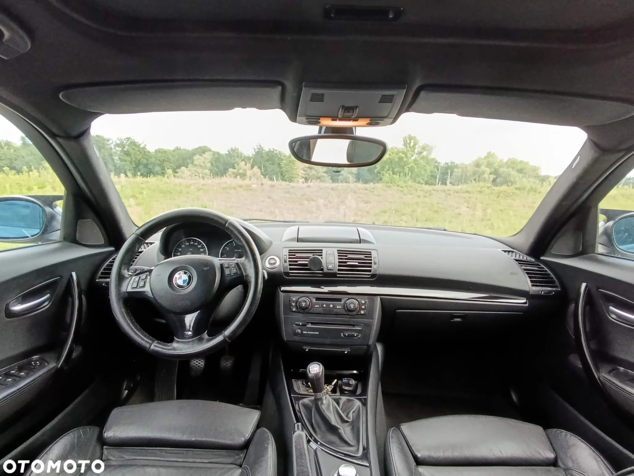 BMW Seria 1 120i - 11