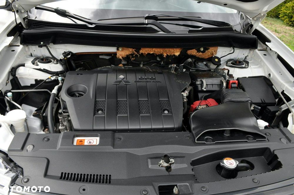 Mitsubishi Outlander - 39