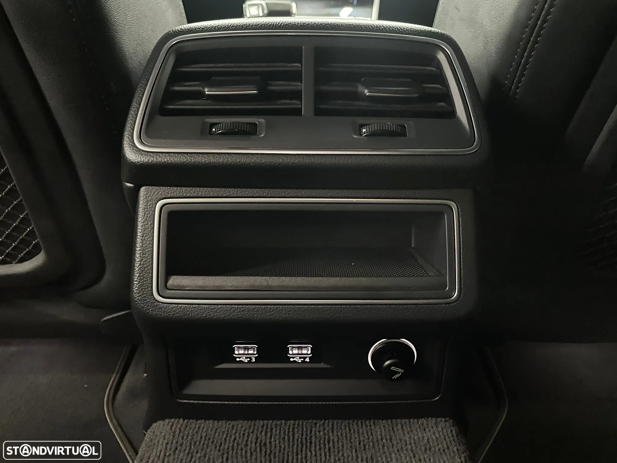 Audi A6 Avant 40 TDI quattro S tronic S line - 42
