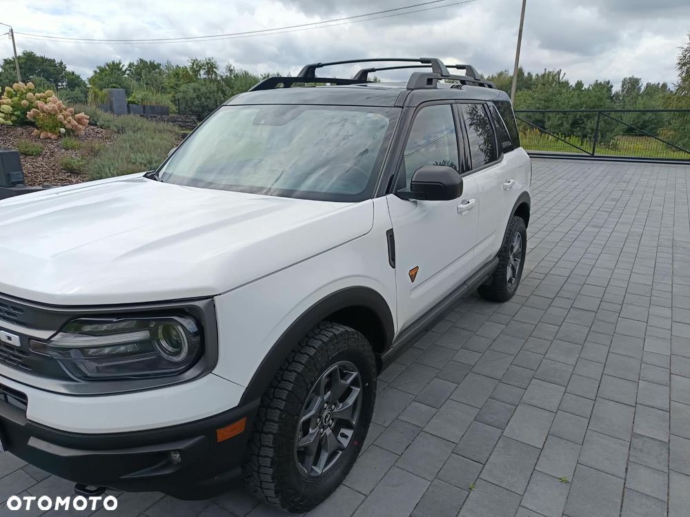 Ford Bronco - 3