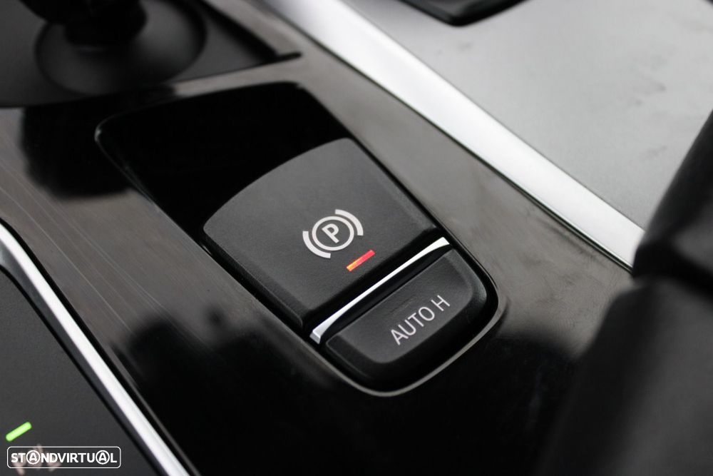 BMW 518 d Auto - 25