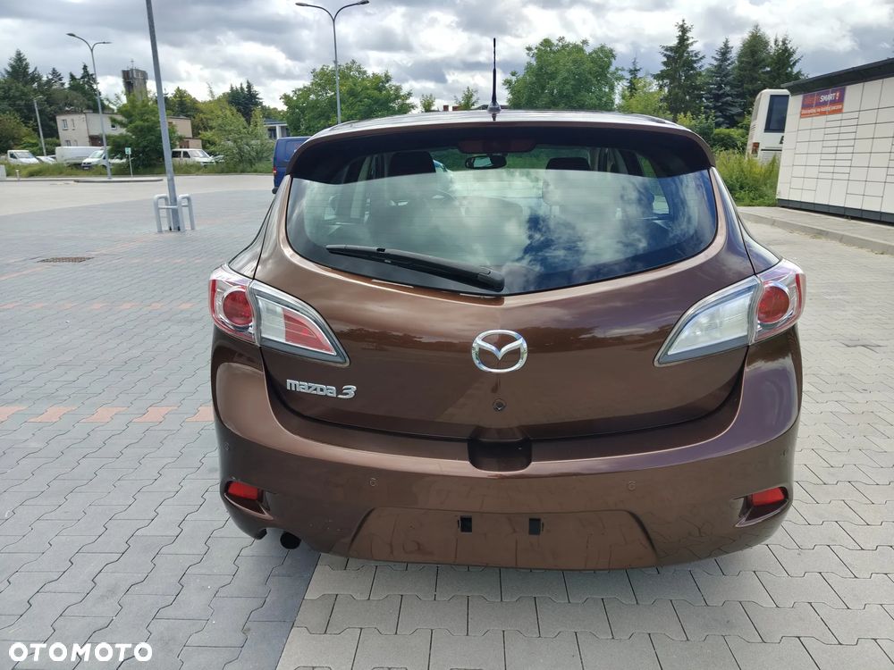 Mazda 3 - 8