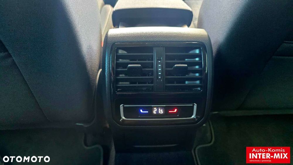 Volkswagen Passat - 29