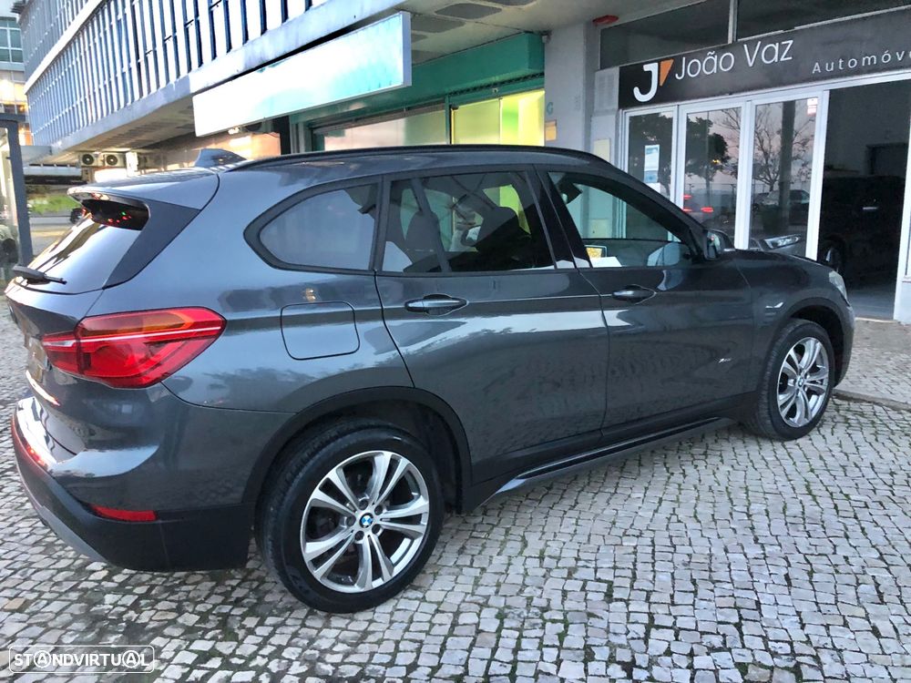 BMW X1 18 d sDrive xLine - 11