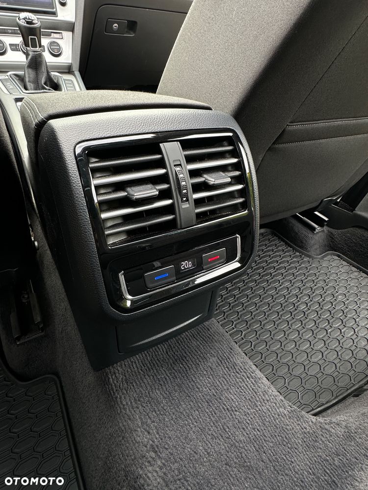 Volkswagen Passat 2.0 TDI SCR (BlueMotion Technology) 4Motion Comfortline - 23