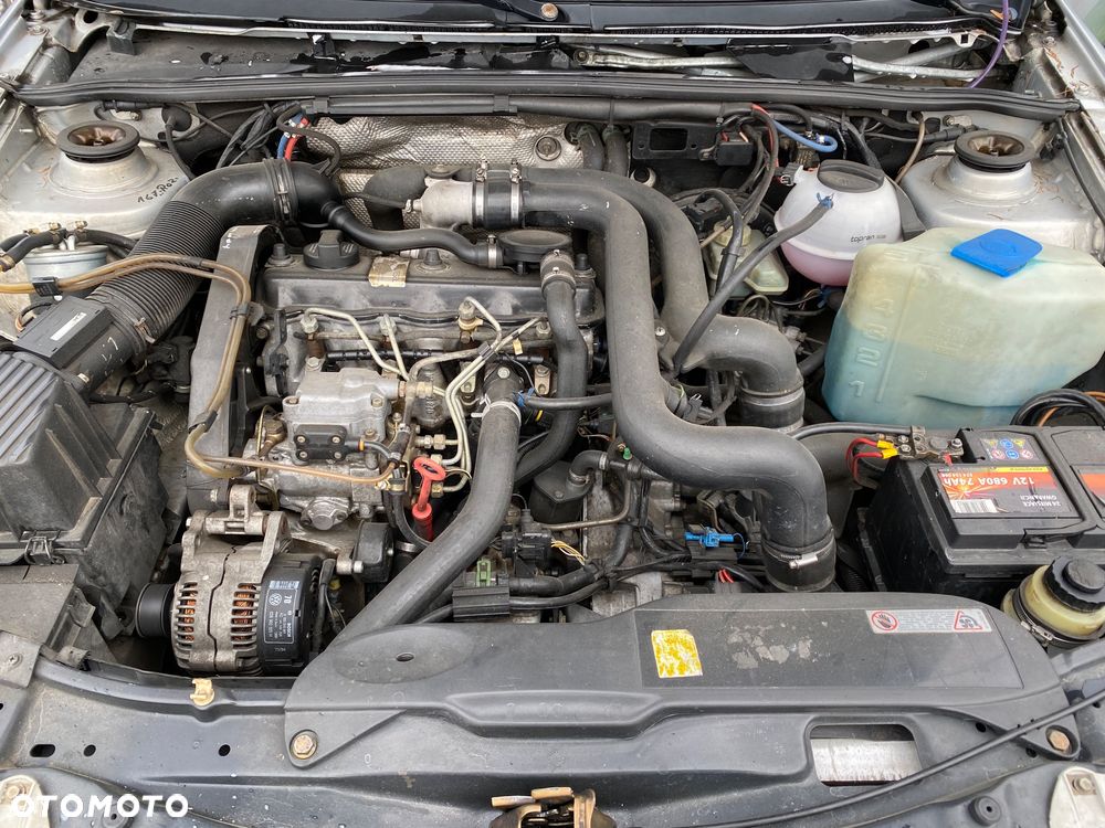 Volkswagen Passat 1.9 TDI GL - 9