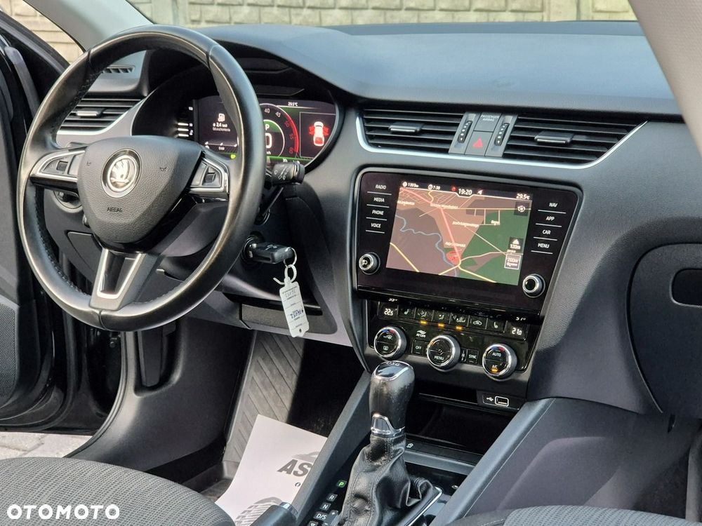 Skoda Octavia 2.0 TDI DSG Style - 39