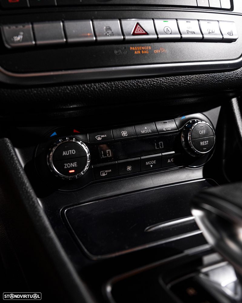 Mercedes-Benz CLA 45 AMG 4Matic Speedshift 7G-DCT Night Edition - 28