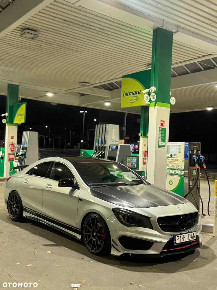 Mercedes-Benz CLA 200 7G-DCT AMG Line - 11