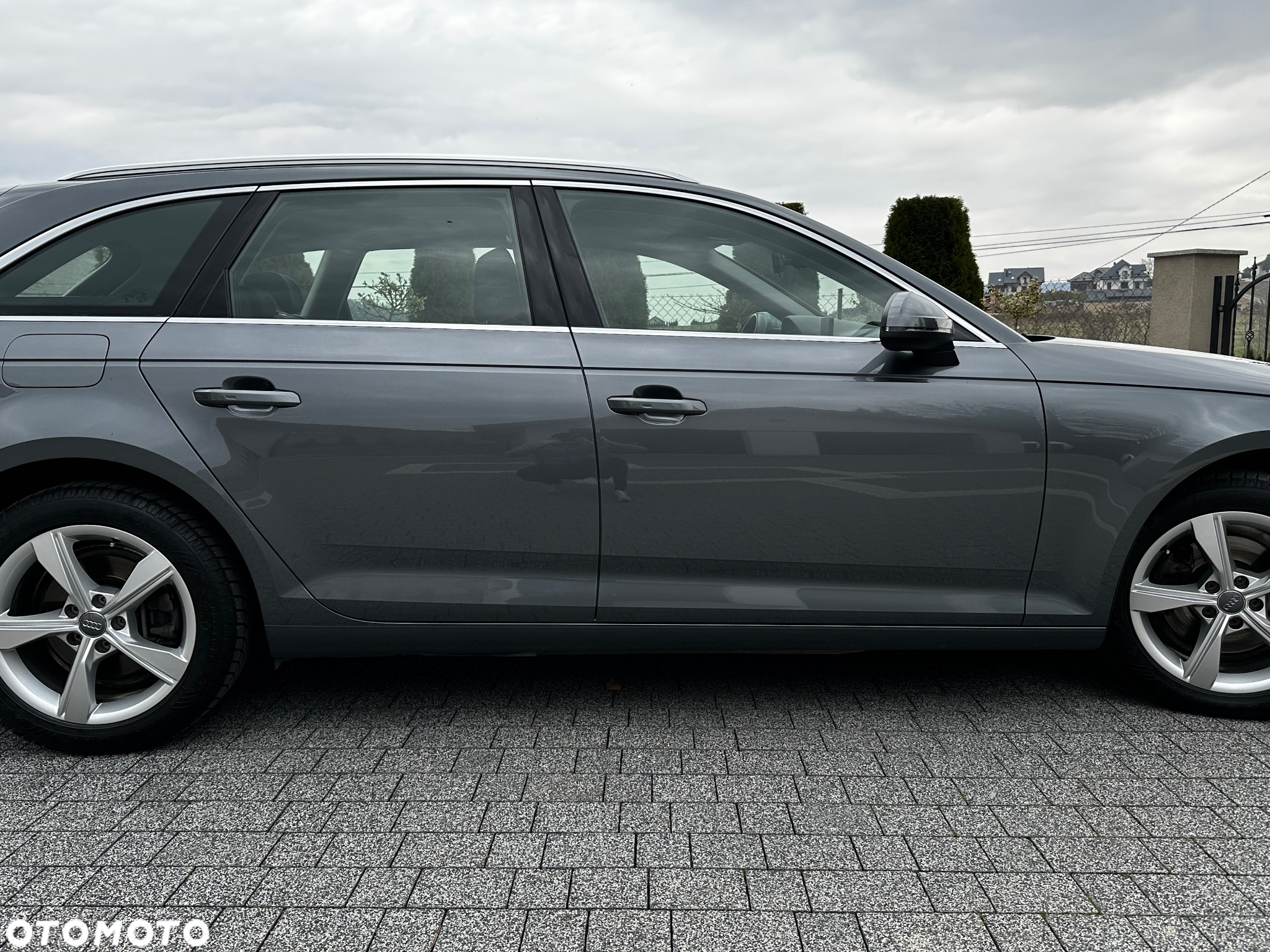 Audi A4 - 5
