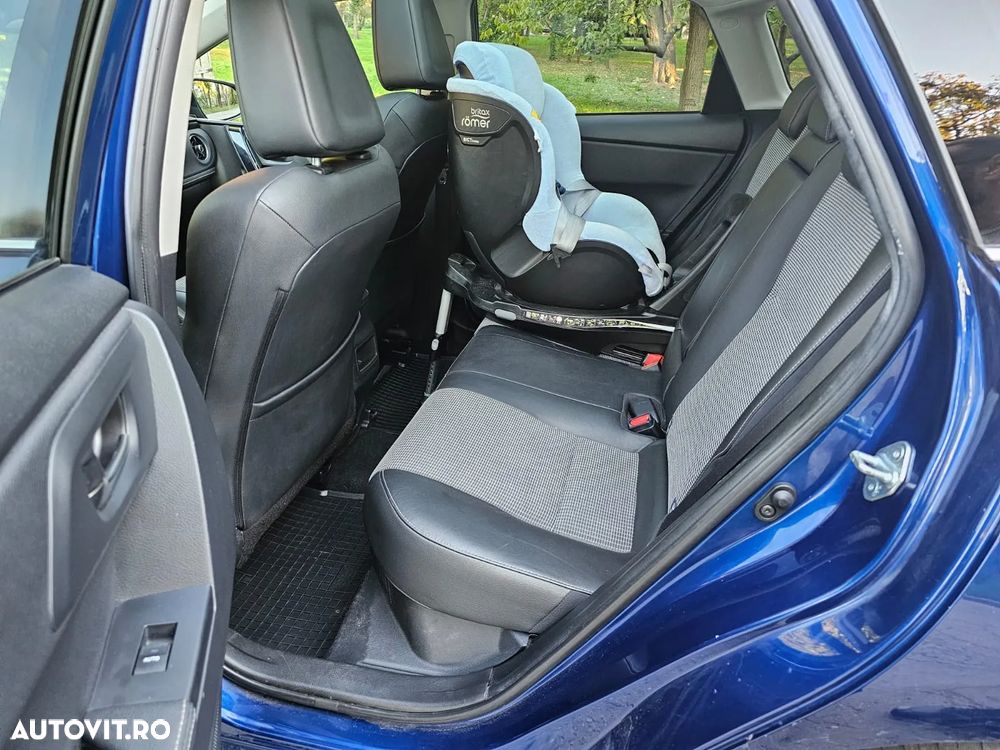 Toyota Auris - 25