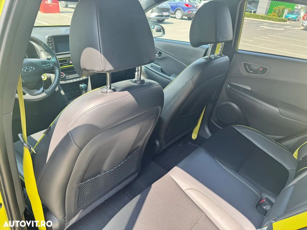 Hyundai KONA 1.6 T-GDI 4WD Aut. Luxury + - 38