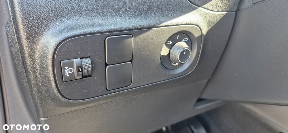 Citroën C3 1.2 PureTech Max EAT6 - 12
