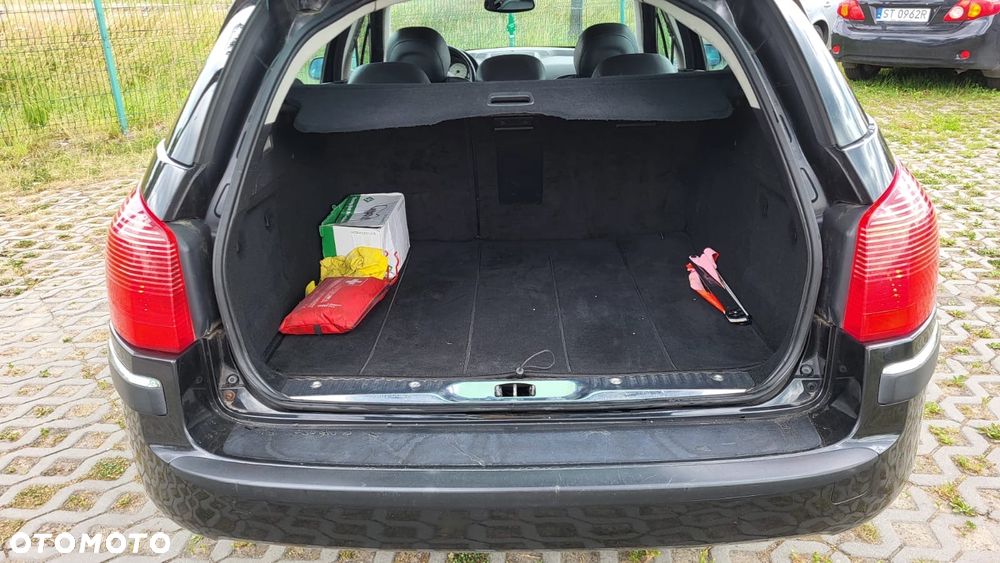 Peugeot 407 - 11