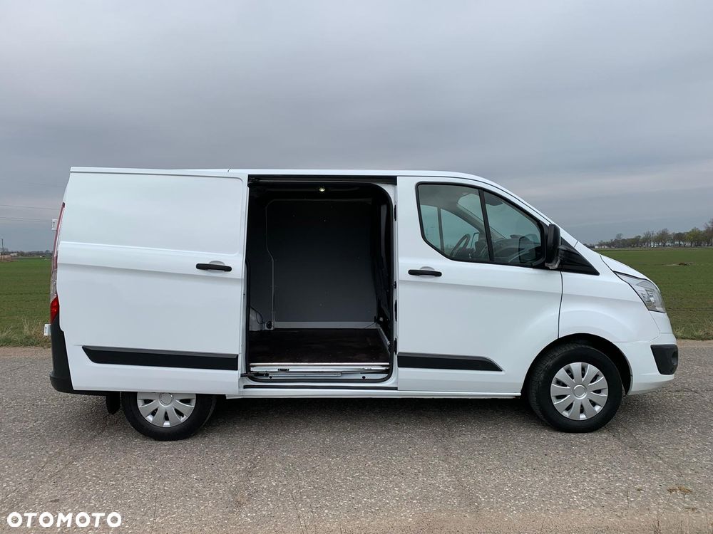 Ford Transit Custom - 13