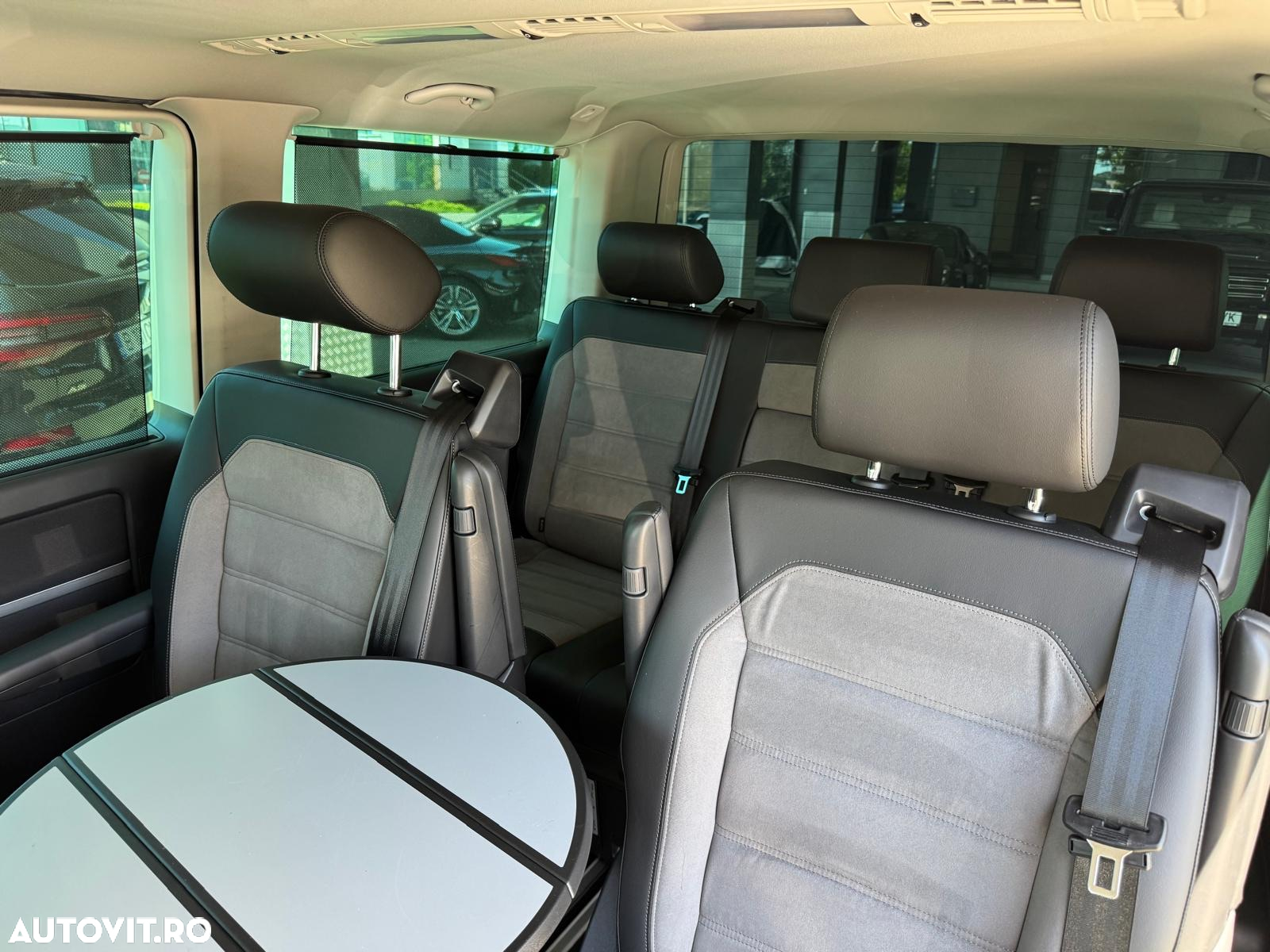 Volkswagen Multivan - 21