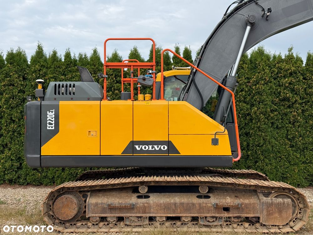 Volvo EC 220 EL - 10