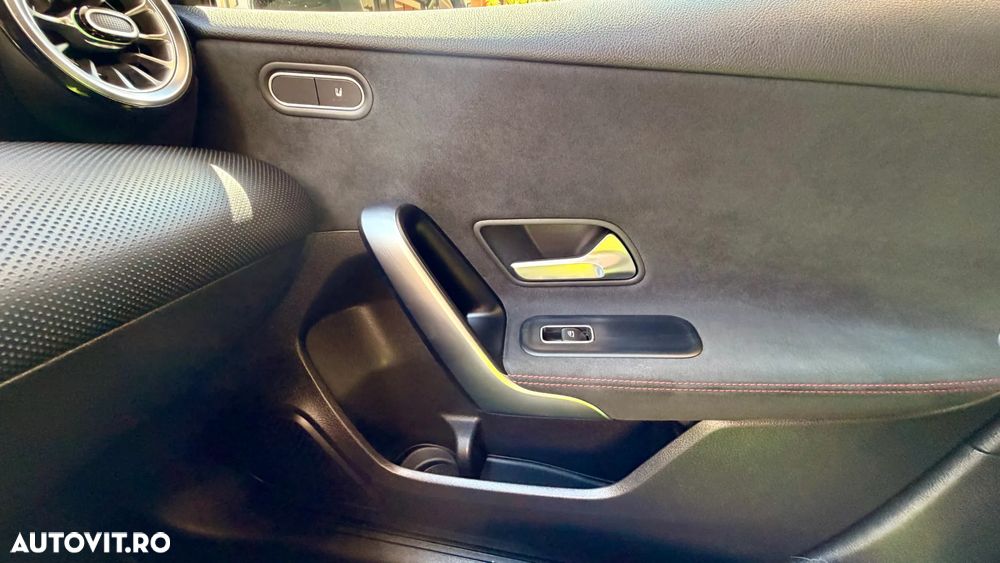 MERCEDES-BENZ A-Class 2023 — imagine 35