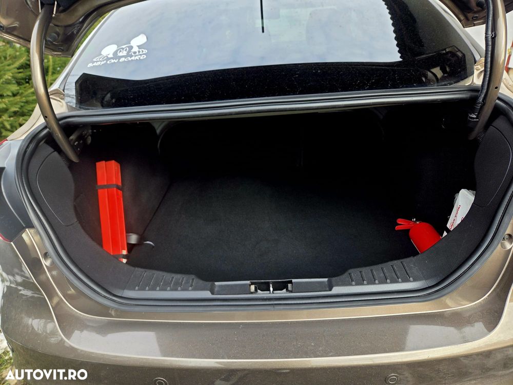 Ford Focus 1.5 TDCi Titanium - 6